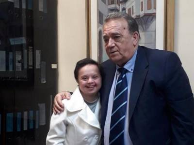 Υποτροφία πήρε η φοιτήτρια με σύνδρομο down Μαρία Νίτσα