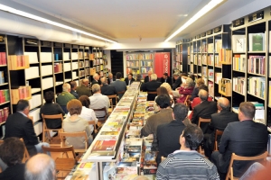 Ο Αντ. Μακρυδημήτρης για το μεταναστευτικό: "Επαναποικιοποίηση των μητροπολιτικών κέντρων"