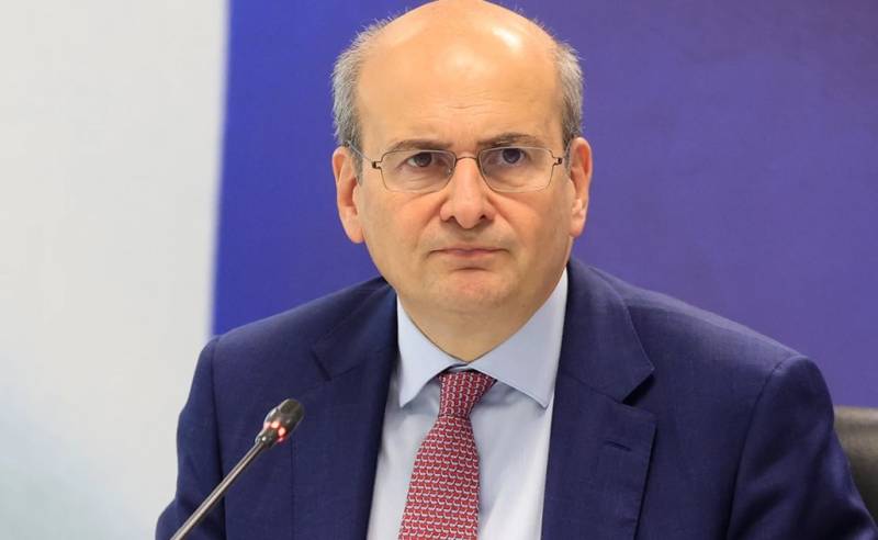 Χατζηδάκης: Το IRIS διπλή ευκαιρία για όσους δεν θέλουν να πληρώνουν προμήθειες στις τράπεζες