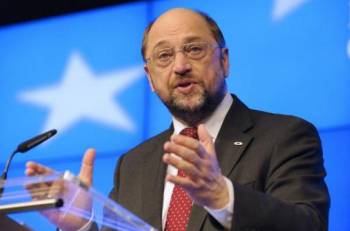 Σουλτς: Είναι σωστό να ερωτηθεί ο ελληνικός λαός