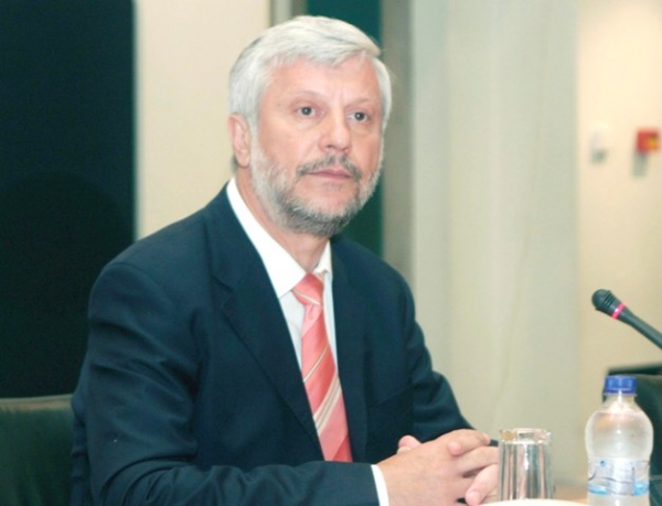 Ενδιαφερόμενος για πρόεδρος των περιφερειαρχών."Παιχνίδια" Τατούλη με ΠΑΣΟΚ και Ν.Δ.