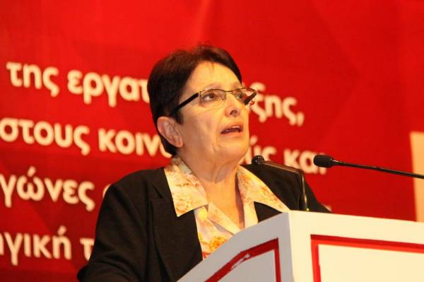 Βιντεοκάλεσμα του ΚΚΕ Μεσσηνίας στην ομιλία της Αλ. Παπαρήγα στην Καλαμάτα