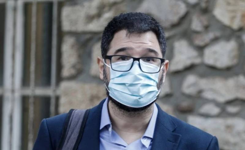 Ηλιόπουλος: Η αύξηση του βασικού μισθού αποτελεί την απάντηση στην ακρίβεια