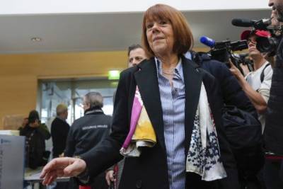 Η Ζιζέλ Πελικό τιμήθηκε με την κορυφαία διάκριση της Γαλλίας
