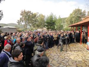 "Παπαγαλάκια" και λιγνίτες που θα... σώσουν τους Μεσσήνιους