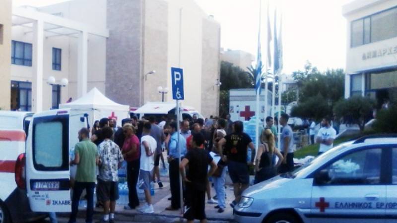 Συγκινητική η προσφορά των πολιτών για την ανακούφιση των πληγέντων από τις πυρκαγιές