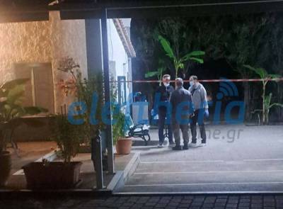 Διπλό φονικό στη Φοινικούντα: Ψάχνουν στοιχεία στα κινητά τηλέφωνα