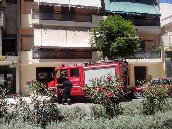 Φωτιά σε διαμέρισμα στη Φιλελλήνων