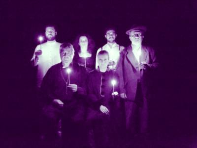 Οι ”Βρικόλακες” του Ίψεν από τη Μικρή Σκηνή του ΜΕΘ