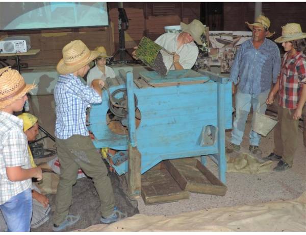 Αφιέρωμα στον κρασί στο "Aρτος - Οίνος - Ελαιον"