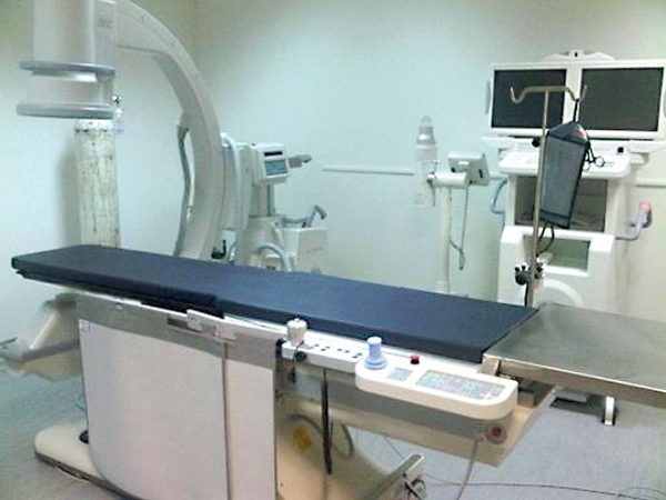 To νοσοκομείο Καλαμάτας τιμά τις οικογένειες Καρέλια και Κωνσταντακόπουλου για την προσφορά τους στο Αιμοδυναμικό Εργαστήριο