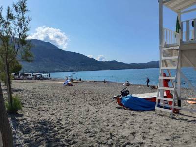 Δημοτική Επιτροπή Καλαμάτας: Βολές για το κόστος ναυαγοσωστικής κάλυψης