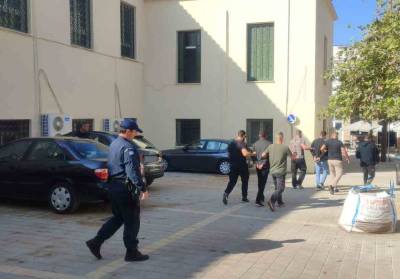 Κυπαρισσία: Προθεσμία να απολογηθούν τη Δευτέρα για τους 3 κατηγορούμενους για τη δολοφονία στον Καρτελά (βίντεο)