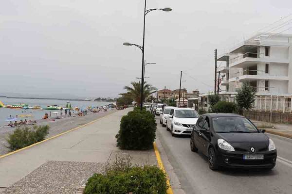 Αλλαγή πλεύσης για τη Ναυαρίνου με διανοίξεις και απαλλοτριώσεις