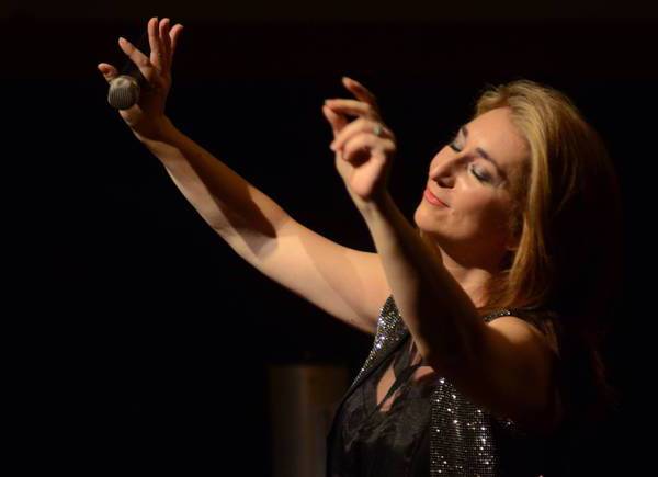 Μουσική εκδήλωση της Επιτροπής Εθελοντισμού με την Alexandra Gravas