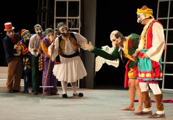 «Το Μεγάλο Μας Τσίρκο» από το θεατρικό σχήμα "ΣΥΝ ΕΝΑ – ΜΙΧΑΛΗΣ ΤΟΥΜΠΟΥΡΟΣ"