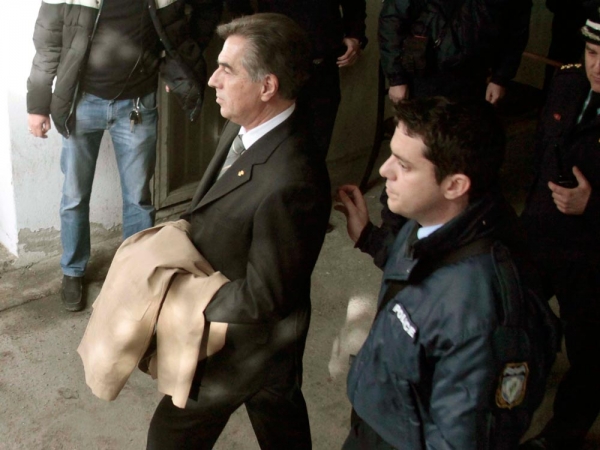 Δημόσια διοίκηση και αιρετοί