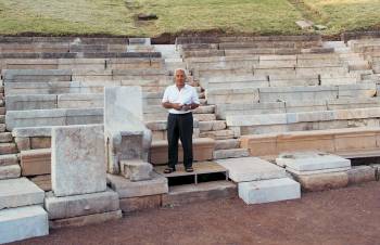 Παρουσιάστηκε στην Αθήνα το ντοκιμαντέρ για τη ζωή του Πέτρου Θέμελη