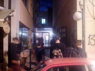 Νεκρός ο άνδρας, που έπεσε από τον 3ο όροφο πολυκατοικίας στο κέντρο της Καλαμάτας (βίντεο)