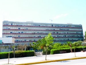 Δημόσιες υπηρεσίες αναζητούν κρατική στέγη: Περιζήτητο λόγω της κρίσης το Διοικητήριο