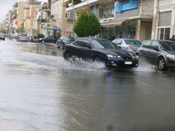 Δημοπρασία το 2017 για τα όμβρια της Φαρών