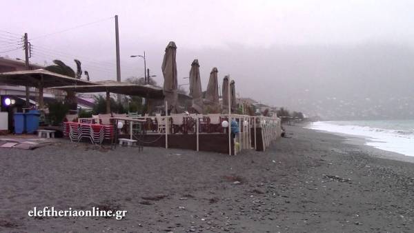 Να τελειώσει ο αντιαισθητικός αχταρμάς στην παραλιακή