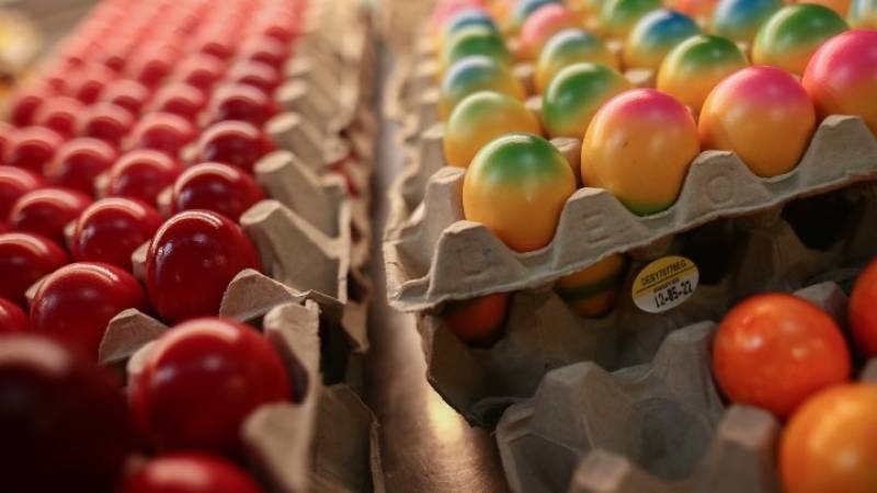 ΕΦΕΤ: Συμβουλές για ασφαλή αγορά και κατανάλωση τροφίμων ενόψει Πάσχα