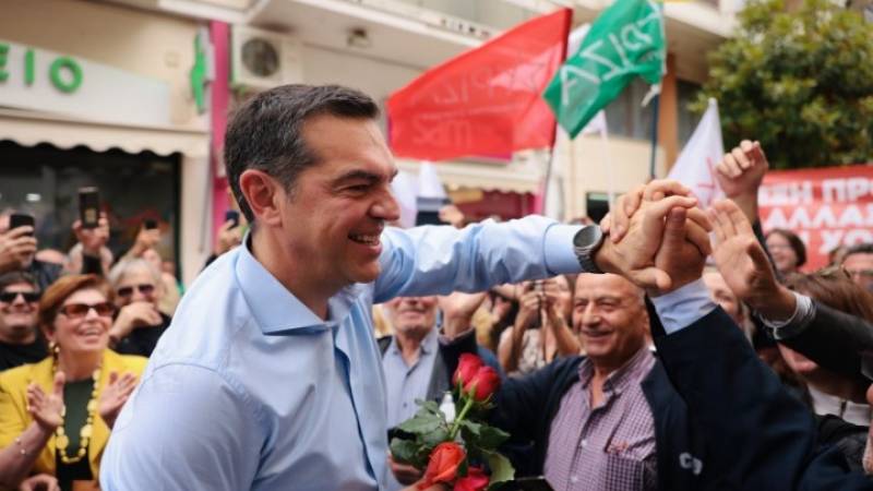 Τσίπρας: Οι νέοι ψηφοφόροι να διαψεύσουν τις προβλέψεις που λένε ότι ο κ. Μητσοτάκης θα έχει άλλη μία τετραετία αλαζονείας