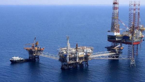 Ζητούν Δημοτικό Συμβούλιο για τις εξορύξεις στον Κυπαρισσιακό