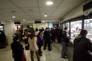 Πρόσθετα φορολογικά βάρη το 2015 για όσους έχουν μπλοκάκια και αγρότες