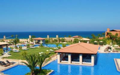 Η Costa Navarino στη "Χρυσή Λίστα" του περιοδικού “Conde Nast Traveller”