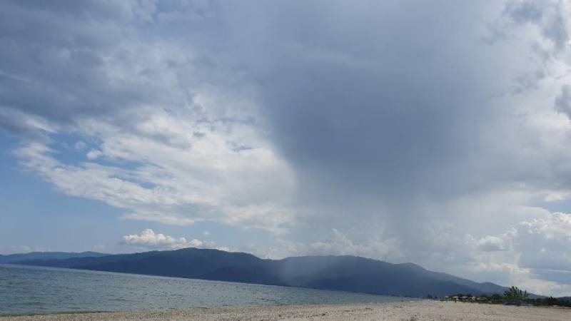 Τραυματισμός λουομένων από ανεμοστρόβιλο στην παραλία των Νέων Πλαγίων στη Χαλκιδική