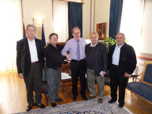 Πρόταση για δημιουργία κέντρου διαστημικών ερευνών από το συνεργάτη της NASA Περικλή Παπαδόπουλο