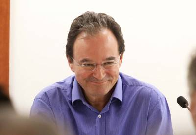 Ο πρ. υπουργός Οικονομικών Γ. Παπακωνσταντίνου στην "Ε": "Game Over" για έναν τρόπο ζωής