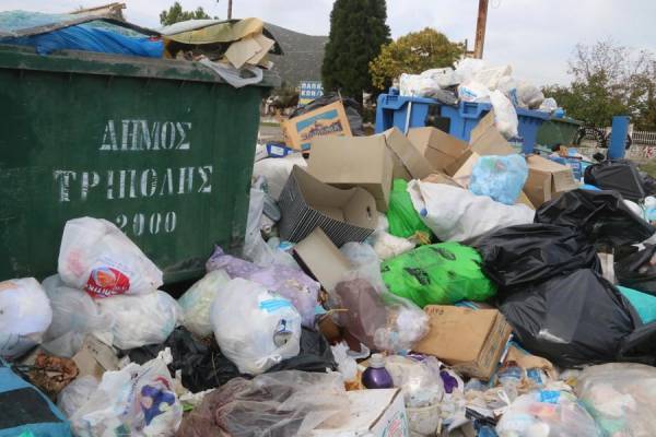 Αιχμές Αποκεντρωμένης προς την Περιφέρεια Πελοποννήσου για τα σκουπίδια