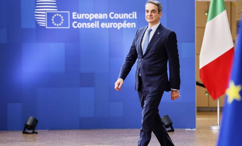Μητσοτάκης: Η Ελλάδα δεν είναι έτοιμη να στείλει στρατεύματα στην Ουκρανία