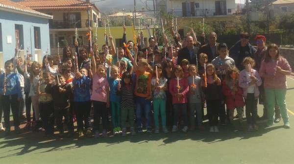 Τρίτεκνοι: Εργαστήριο παρασκευής πασχαλινής λαμπάδας στη Στούπα