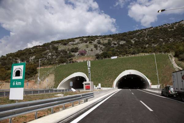 Γυρίζουν σελίδα τα οδικά έργα