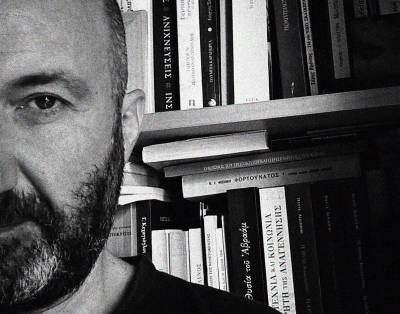Ο συγγραφέας Βασίλης Ρούβαλης στην "Ε": "Ωραία πρόκληση ο συνδυασμός ποίησης και θεάτρου"