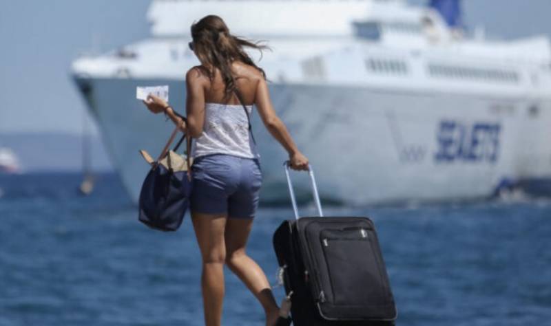 «Κοινωνικός Τουρισμός»: Ρεκόρ συμμετοχών για 300.000 vouchers (Βίντεο)