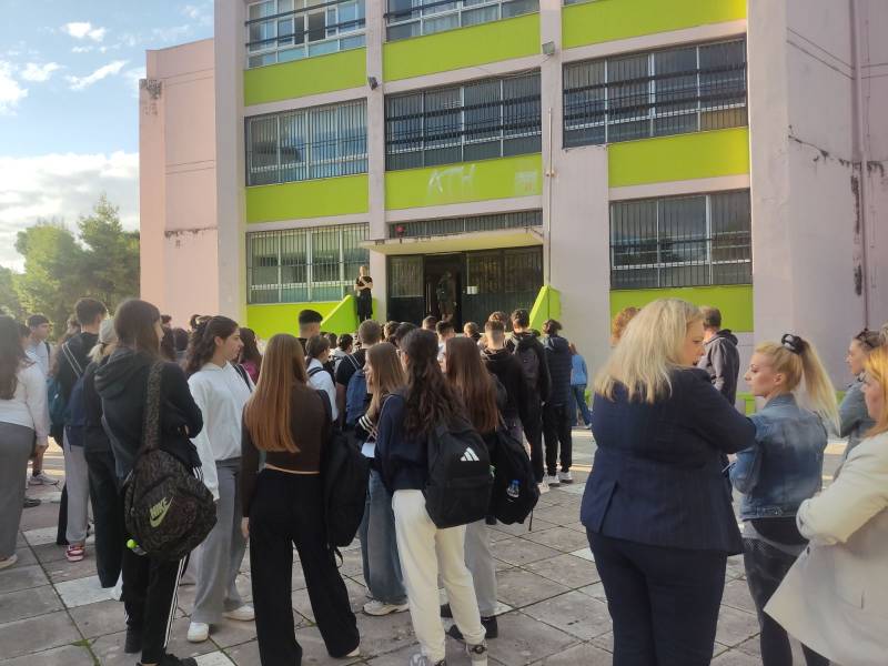 Ερώτηση βουλευτών του ΚΚΕ για συνδιδασκαλία στο 2ο ΓΕΛ Καλαμάτας