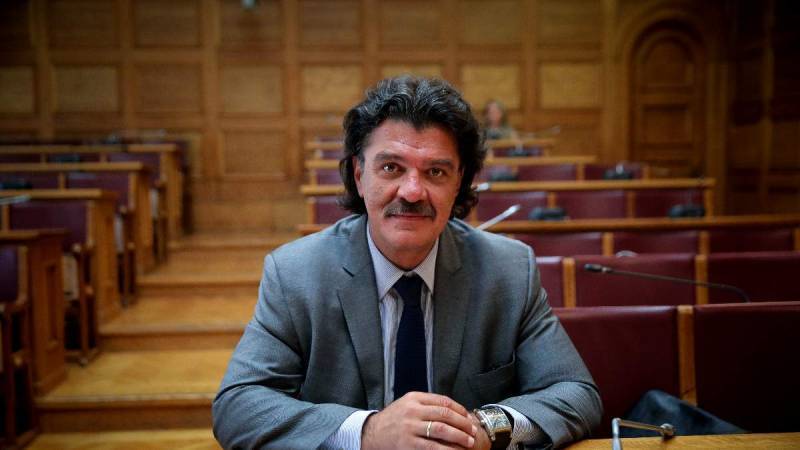 ΣΥΡΙΖΑ: "Ποιος μεσολάβησε από το γραφείο του πρωθυπουργού για τις συναντήσεις Πάτση στο Κόσοβο;"