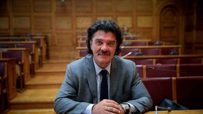 ΣΥΡΙΖΑ: "Ποιος μεσολάβησε από το γραφείο του πρωθυπουργού για τις συναντήσεις Πάτση στο Κόσοβο;"