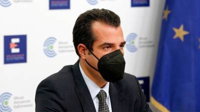Πλεύρης: Δεν θα υπάρξουν περιοριστικά μέτρα για τους εμβολιασμένους (βίντεο)