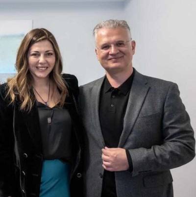 Πτωχός με Ζαχαράκη για υποστήριξη οικογενειών