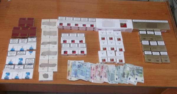Αλβανός πουλούσε λαθραία τσιγάρα στο κατάστημά του στην Καλαμάτα