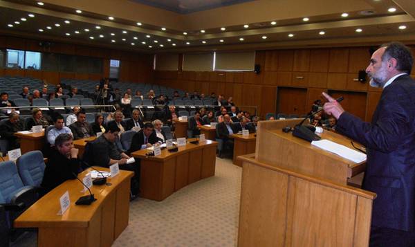 Κατσιφάρας: "Πανστρατιά για να γίνει το Πάτρα - Πύργος"