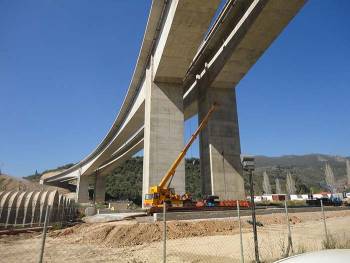 Μήνυμα Σταθάκη στο &quot;Μορέα&quot;: «Δεν δίνουμε 330 εκατομμύρια ...ελαφρά τη καρδία»