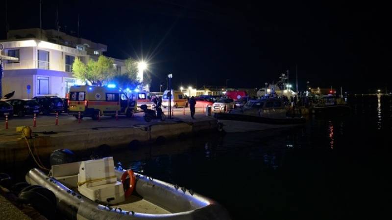 Χίος: 15 νεκροί και 24 τραυματίες από σύγκρουση πλοιάριου με μετανάστες με σκάφος του Λιμενικού (βίντεο)
