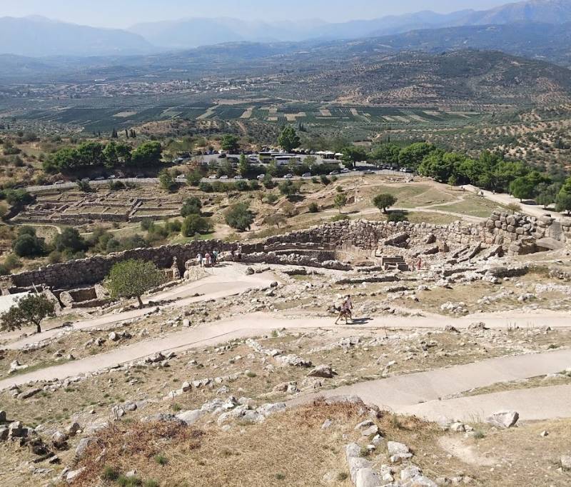 Από πού πάνε για τις... Μυκήνες;